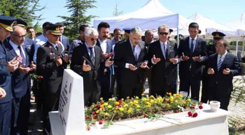 Eskişehirli 15 Temmuz şehidi kabri başında anıldı