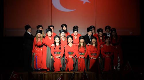 Eskişehirli annelerden Cumhuriyet Bayramı gösterisi