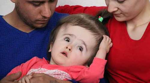 Eskişehirli Azra bebek yaşamak için yardım bekliyor