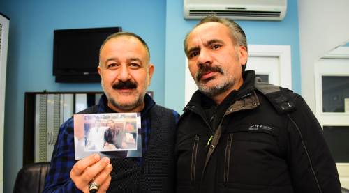 Eskişehirli berberin alışkanlığını duyan ona gidiyor