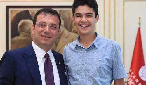 Eskişehirli Berkay Gezgin CHP Parti Meclisi’ne girdi!