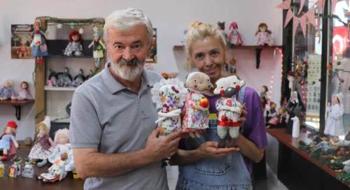 Eskişehirli çift bez bebeklerle dünyasını değiştirdi!