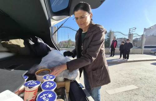 Eskişehirli emekli öğretmenden herkese örnek olacak davranış