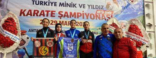 Eskişehirli genç karateciler Türkiye dereceleriyle döndü