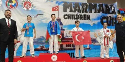 Eskişehirli gençler madalya ile döndü