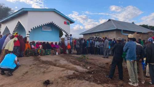 Eskişehirli hayırseverlerden Kondoa’ya su kuyusu