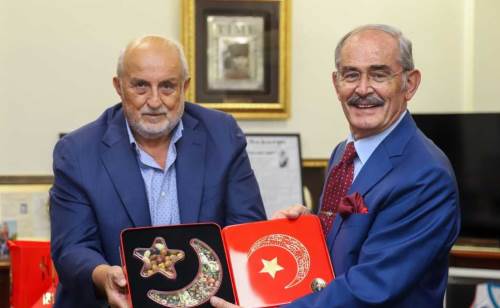 Eskişehirli iş insanı Ongurlar'dan, Yılmaz Büyükerşen'e ziyaret 