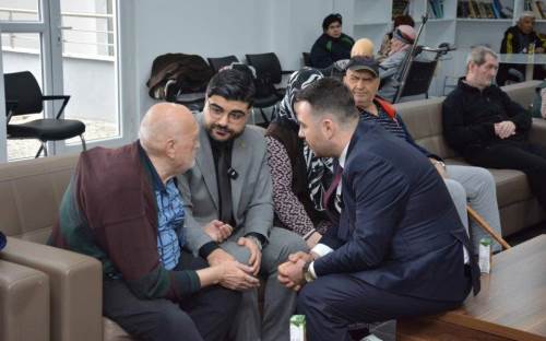 Eskişehirli iş insanları huzurevi sakinleriyle buluştu