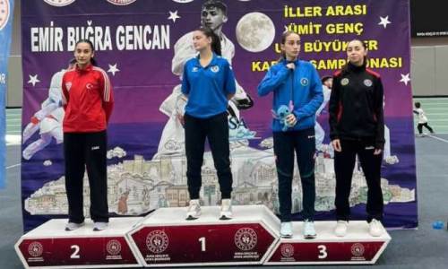 Eskişehirli karateciler Bursa’dan madalyayla döndü