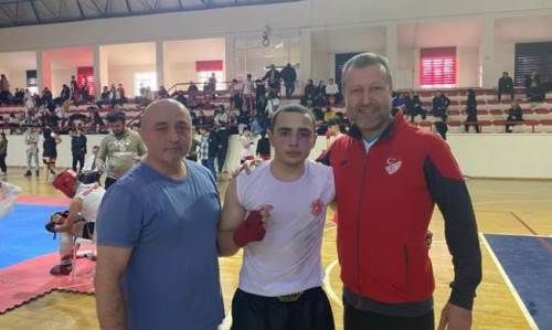 Eskişehirli kick boksçunun hedefi şampiyonluk