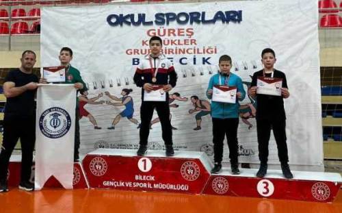 Eskişehirli küçük sporculardan Bilecik’te madalya başarısı