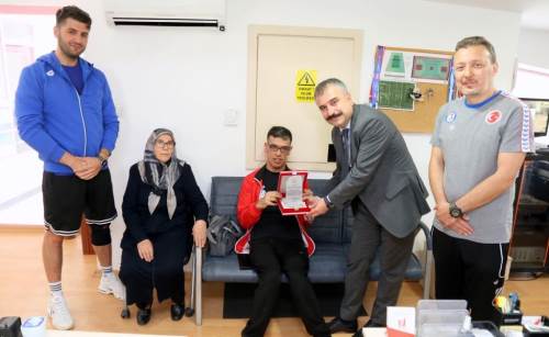 Eskişehirli Mehmet Bakır Eğilmez'den sporda büyük başarı