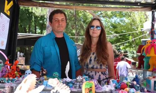 Eskişehirli mimar çift 3D yazıcıyla sağlıklı oyuncak üretiyor