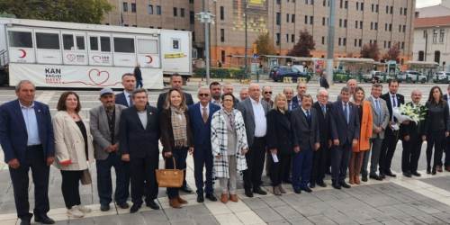 Eskişehirli muhtarlar törenle kutladı 