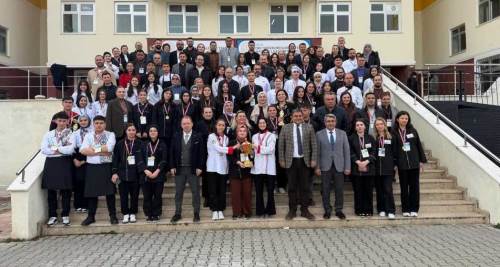 Eskişehirli öğrenciler gastronomi yarışmasına damga vurdu