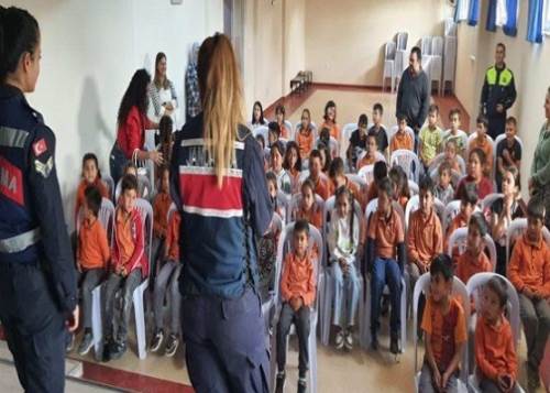 Eskişehirli öğrenciler jandarmanın eğitiminden geçti 