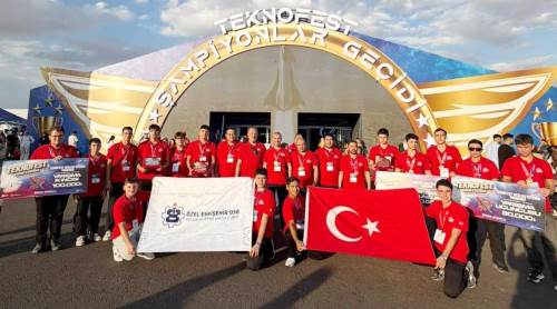 Eskişehirli öğrenciler TEKNOFEST’te dört Türkiye derecesi aldı