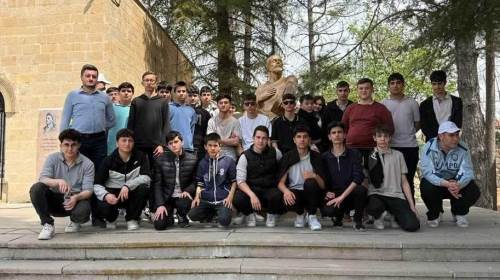 Eskişehirli öğrenciler Yunus Emre'yi anma etkinliklerinde buluştu