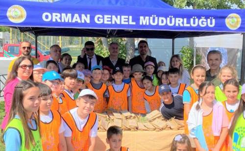 Eskişehirli öğrencilerden doğa için anlamlı etkinlik