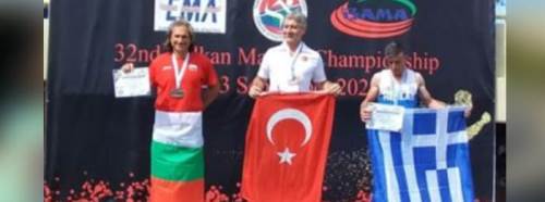 Eskişehirli sporcu altınları topladı 