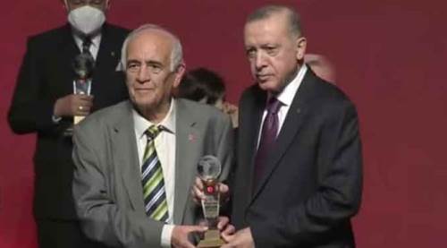 Eskişehirli ustaya Cumhurbaşkanı Erdoğan'dan ödül!