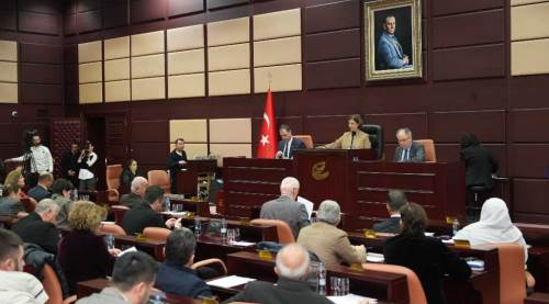 Eskişehirli vatandaş mecliste isyan etti: “20 bin lira ile siz yaşayın”