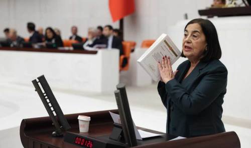 Eskişehirli vekil mecliste o kanuna karşı direniyor!