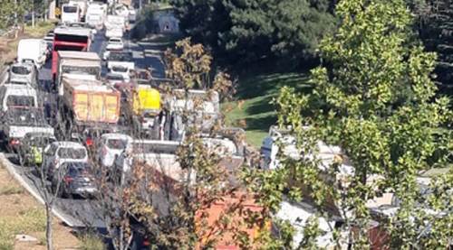 Eskişehirli yolda kaldı! Okul günü trafiği tıkadı