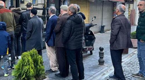 Eskişehirliler bayram sabahının vazgeçilmezi için kuyruk oldu