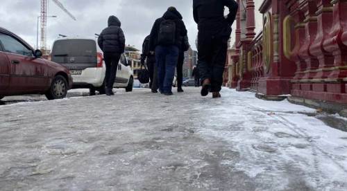 Eskişehirliler dikkat, yollar buz pistine döndü!