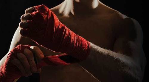 Eskişehirliler ekran başına: Kick Boks heyecanı ES TV'de!