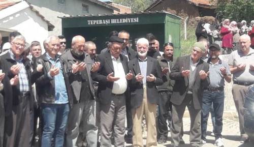 Eskişehirliler geleneği bozmadı: Herkes dua etti!