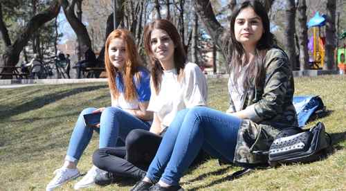 Eskişehirliler güneşin tadını çıkardı
