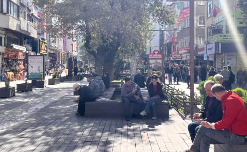 Eskişehirliler güneşli havada Hamamyolu’na akın etti