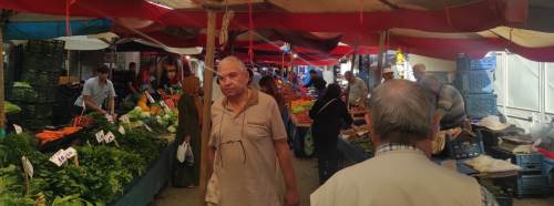 Eskişehirliler marketten pazara kaçıyor!