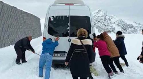 Eskişehirliler Nemrut Dağı’nda mahsur kaldı