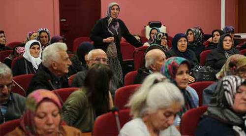 Eskişehirliler TOKİ’yi Kazım Kurt’a şikâyet etti