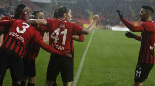 Eskişehirpor'un yıldızına Trabzonspor kancası