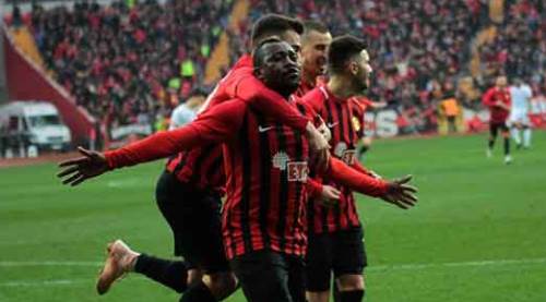 Eskişehirspor - Gençlerbirliği: 3 - 2 (Maç sona erdi)