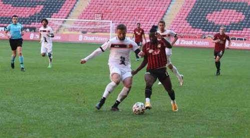 Eskişehirspor - Kastamonuspor: 2 - 0 (Geniş maç özeti)