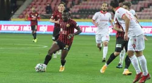 Eskişehirspor - Samsunspor: 0 - 1 (Geniş maç özeti)