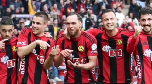 Eskişehirspor, Kütahyaspor karşısında şov yapıyor: Gol yağmuru!