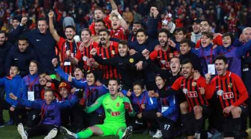 Eskişehirspor: Saygı duymanız gereken halk hikâyesi