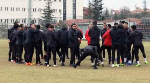 Eskişehirspor 3 isimle daha anlaştı!