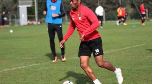 Eskişehirspor'a büyük müjde! Jesse'nin lisansı çıktı!