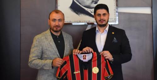 Eskişehirspor'a destekler artıyor: Ak Parti Tepebaşı da locasını aldı