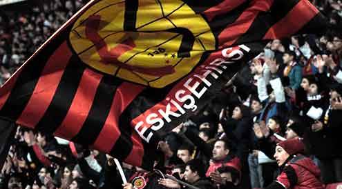 Eskişehirspor'a yeni sponsor! İmzalar atıldı...