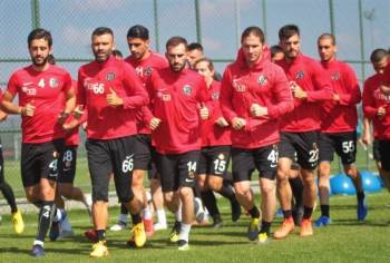 Eskişehirspor Afyon'da çalışmayı sürdürüyor