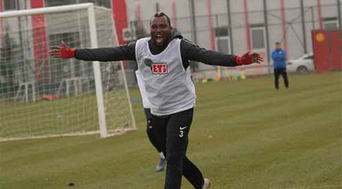 Eskişehirspor antrenmanına damga vurdu