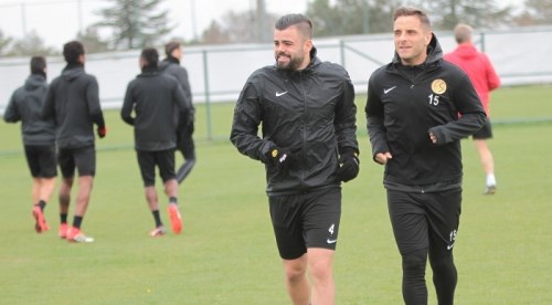 Eskişehirspor Balıkesir'e hazırlanıyor